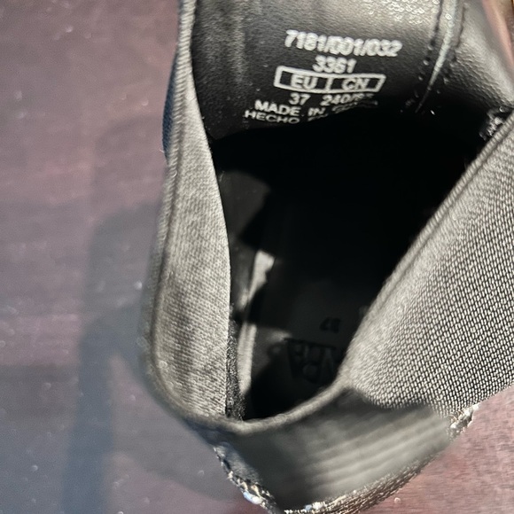 Zara Faux Snakeskin Studded Ankle Booties – Size 7 - Picture 3 of 4